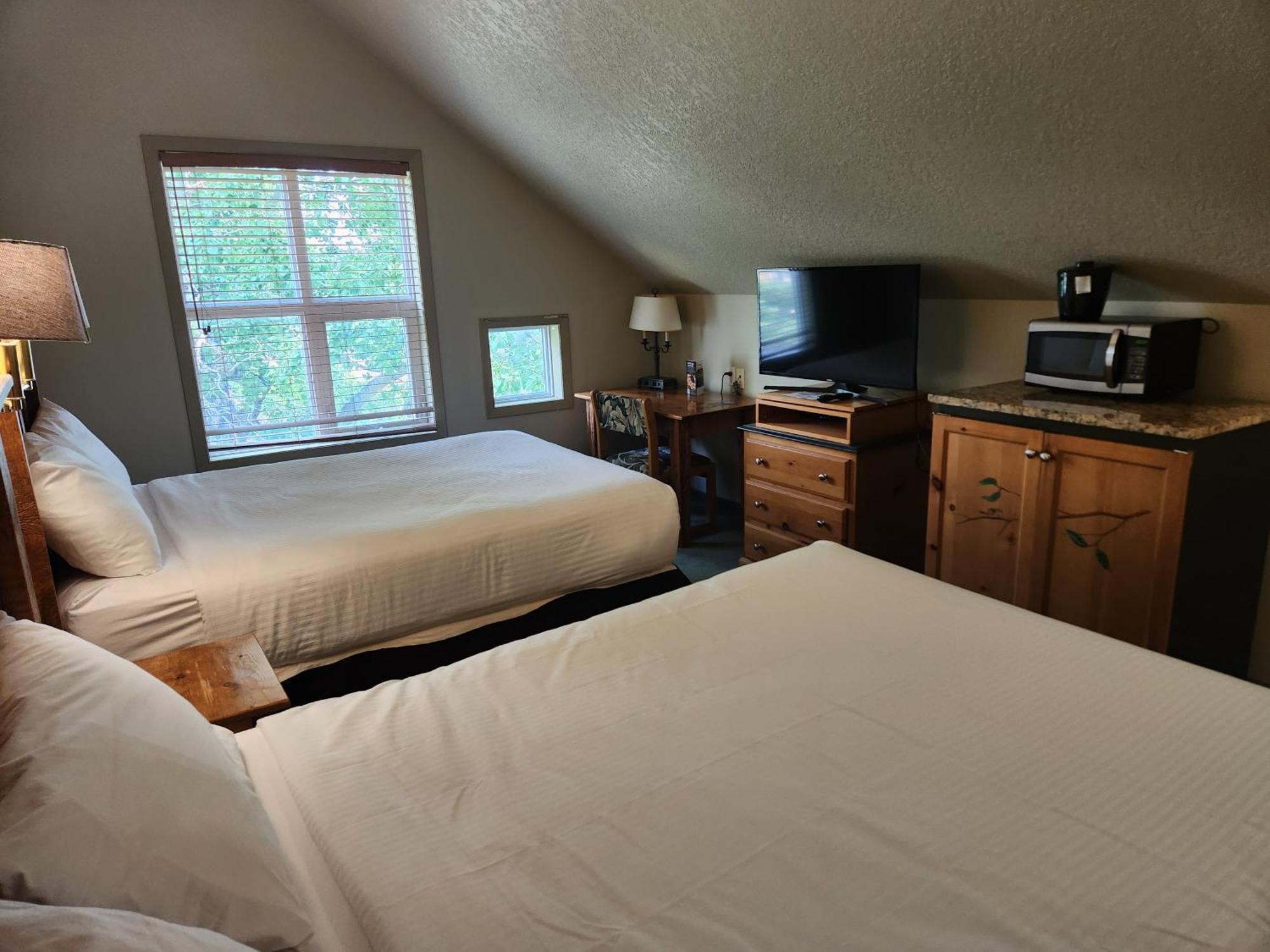 Waterton Lakes Lodge Resort Zewnętrze zdjęcie